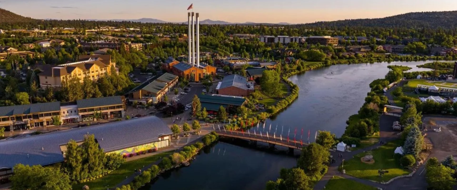 The Power of Collaboration: Local and National Advocacy Organizations in Western Oregon